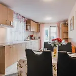 With Parking Space - 25324 Appartement
